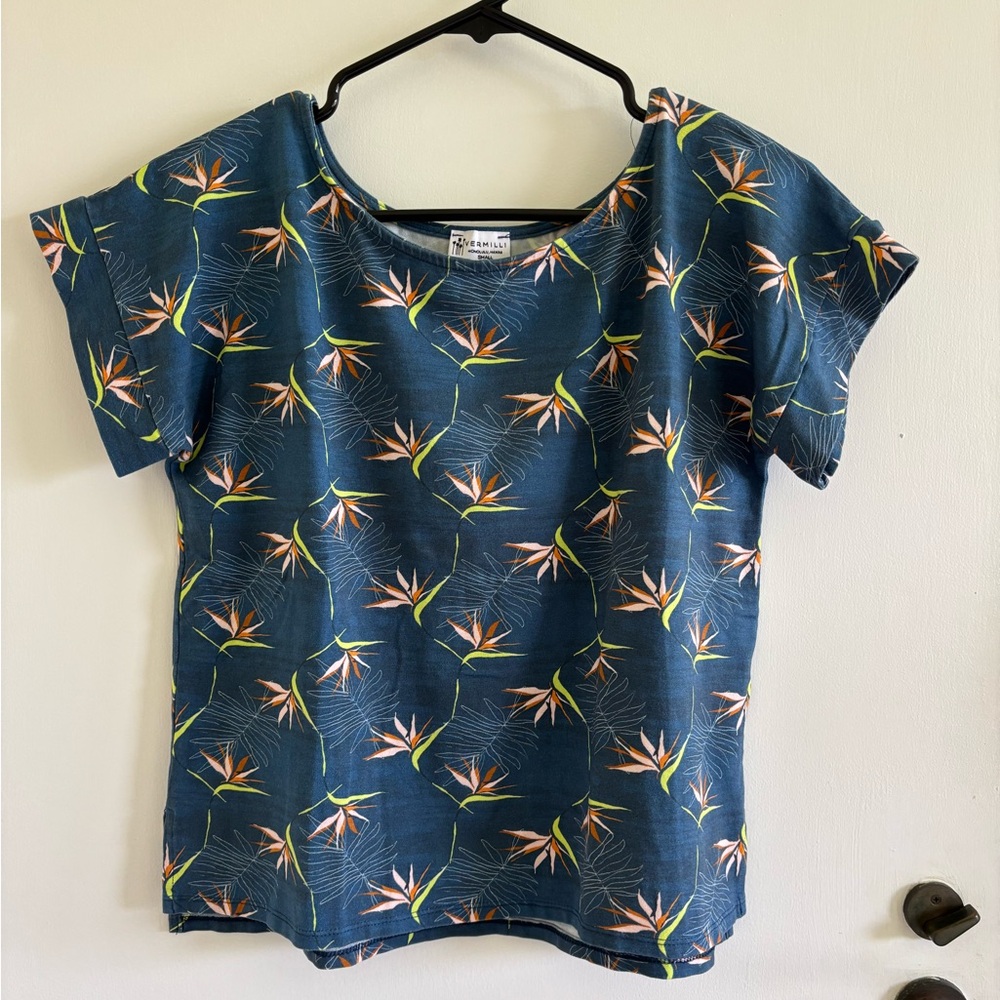 Vermilli bird of paradise top Hawaii spring summer